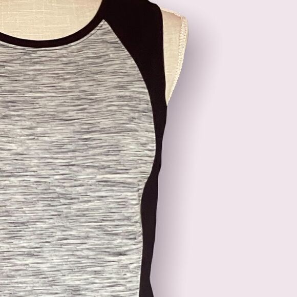 Athleta | EUC Women’s Cityscape Dress Color Block
Space Dye Grey & Black Size S - Picture 2 of 6